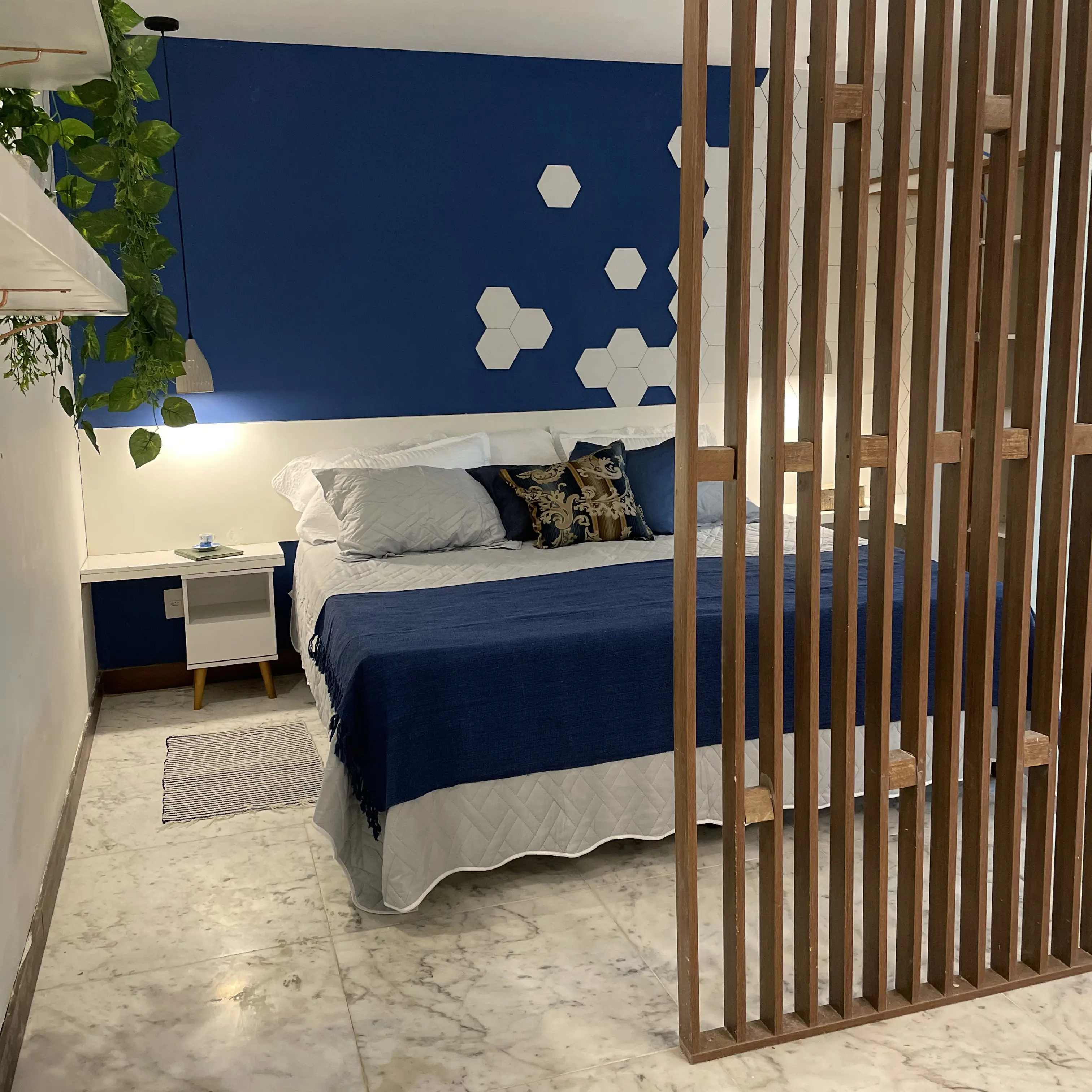 Itacoatiara Suite king-size bed.